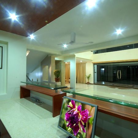 Hotel New Holiday Plaza Nashik Ngoại thất bức ảnh