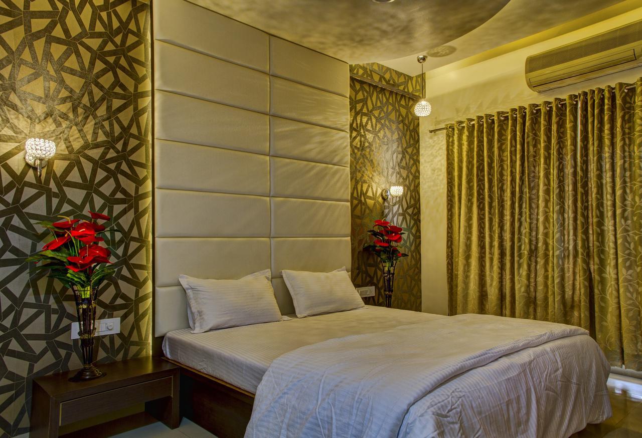 Hotel New Holiday Plaza Nashik Ngoại thất bức ảnh